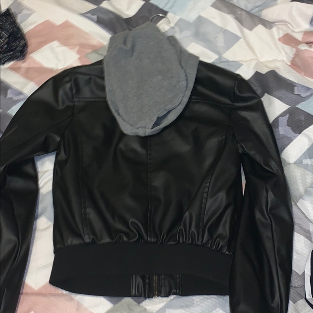 Jacket - image 2